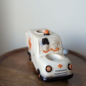 RETIRED Yankee Candle Halloween Boney Bunch Light Up  Ambulance Tealight Holder